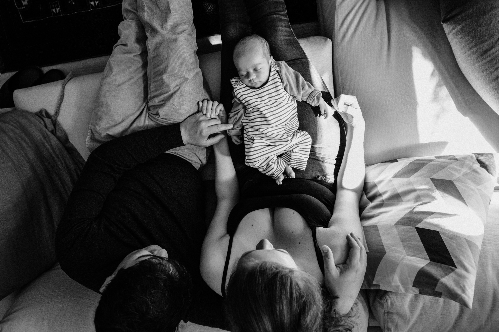 Natürliche, dokumentarische Familienfotografie und Geburtsfotos in Bielefeld und Umgebung. Haltet euer echtes Leben fest.